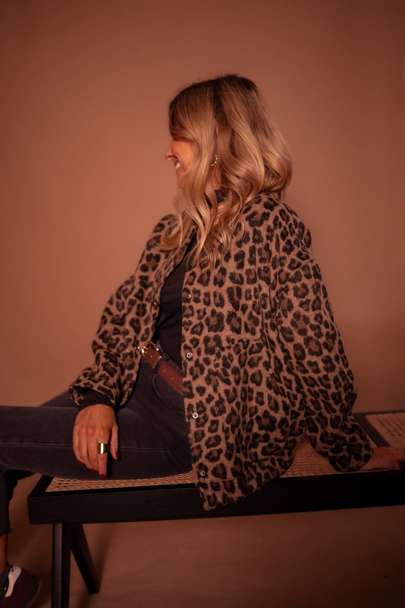 Luisa | Veste matelassée oversize pour femmes motif léopard à boutons-pression