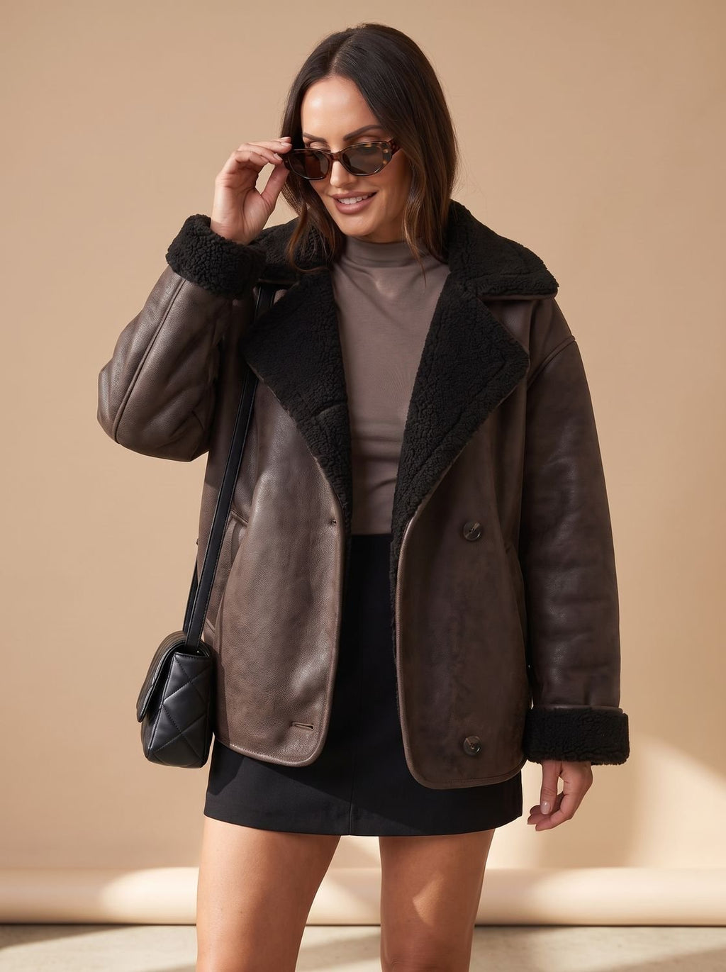 Annika | Manteau Teddy oversized pour femmes en fausse fourrure avec patte de boutonnage