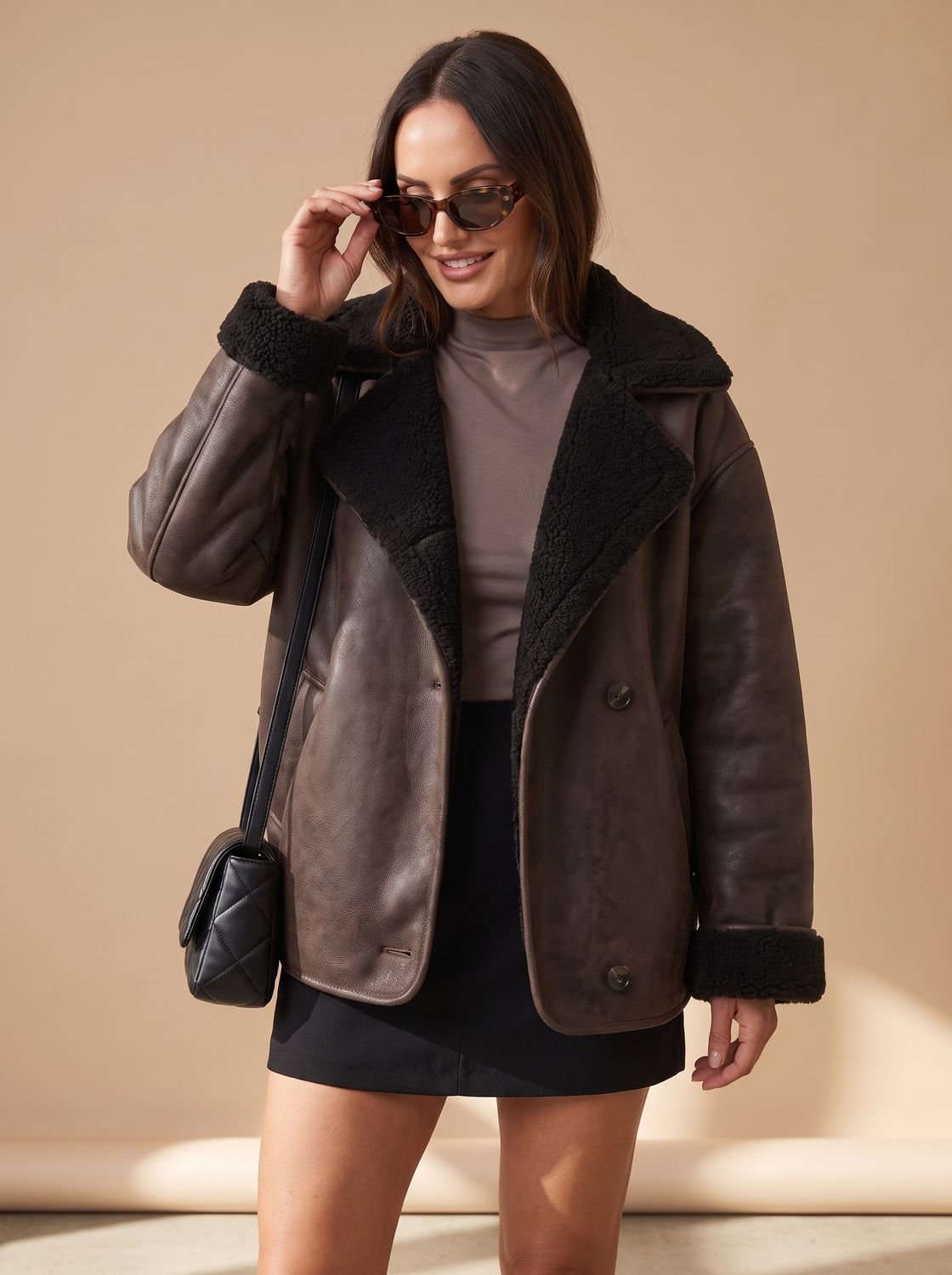 Annika | Manteau Teddy oversized pour femmes en fausse fourrure avec patte de boutonnage
