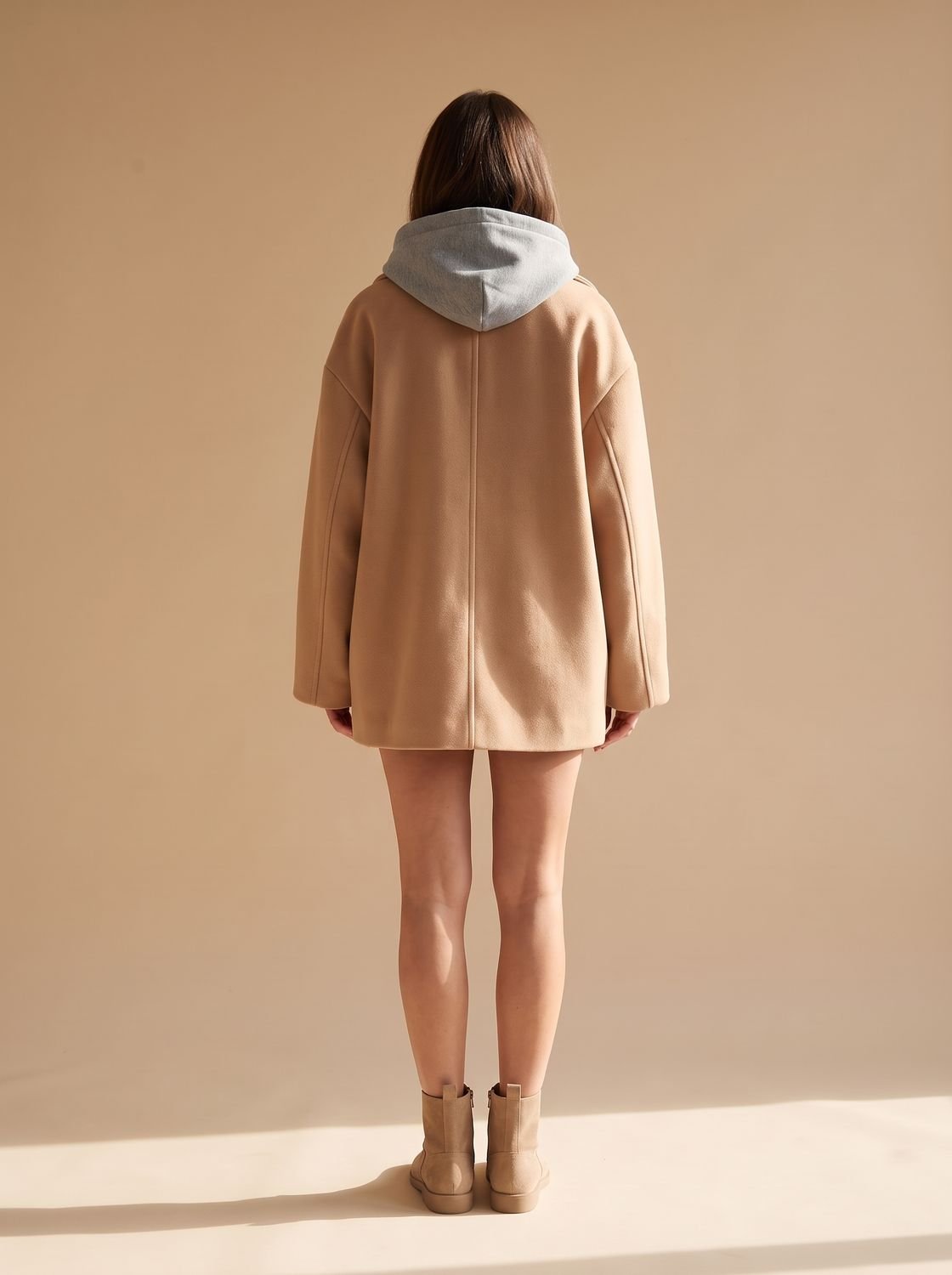 Frieda | Manteau oversized en laine pour femmes avec patte de boutonnage et doublure contrastante
