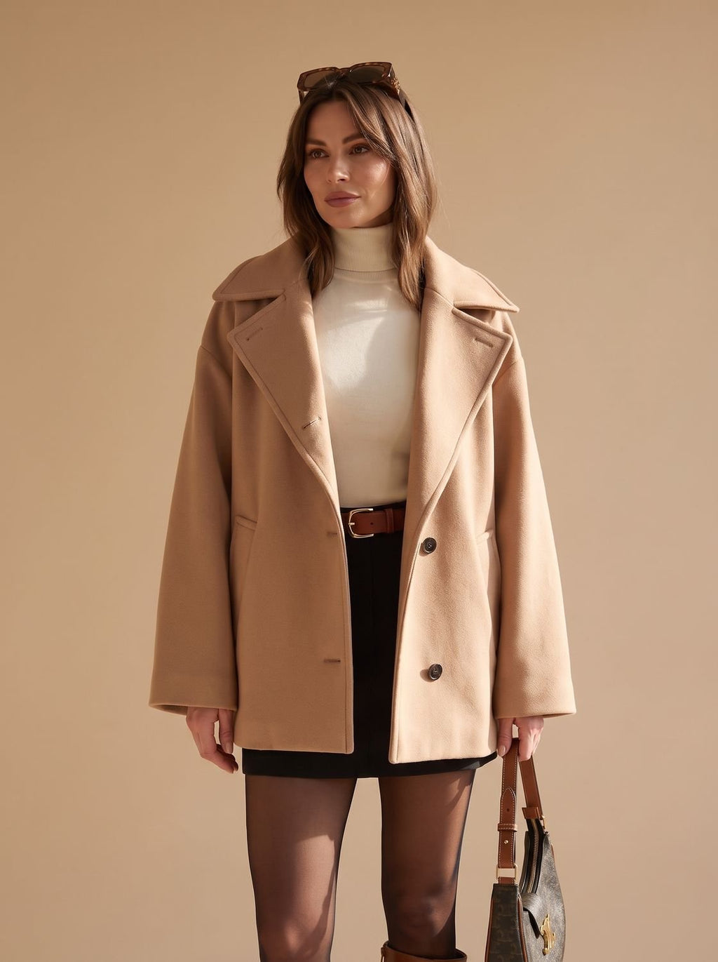 Frieda | Manteau oversized en laine pour femmes avec patte de boutonnage et doublure contrastante
