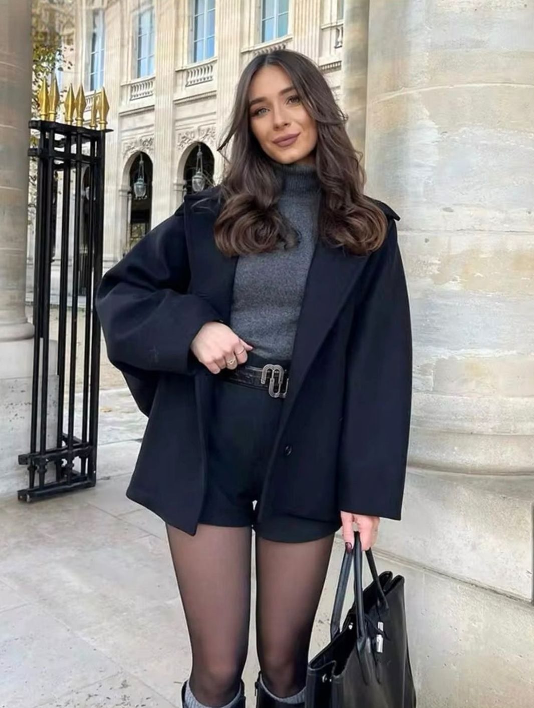 Marie | Manteau oversized en laine pour femmes avec fermeture à boutons dans des couleurs d'automne