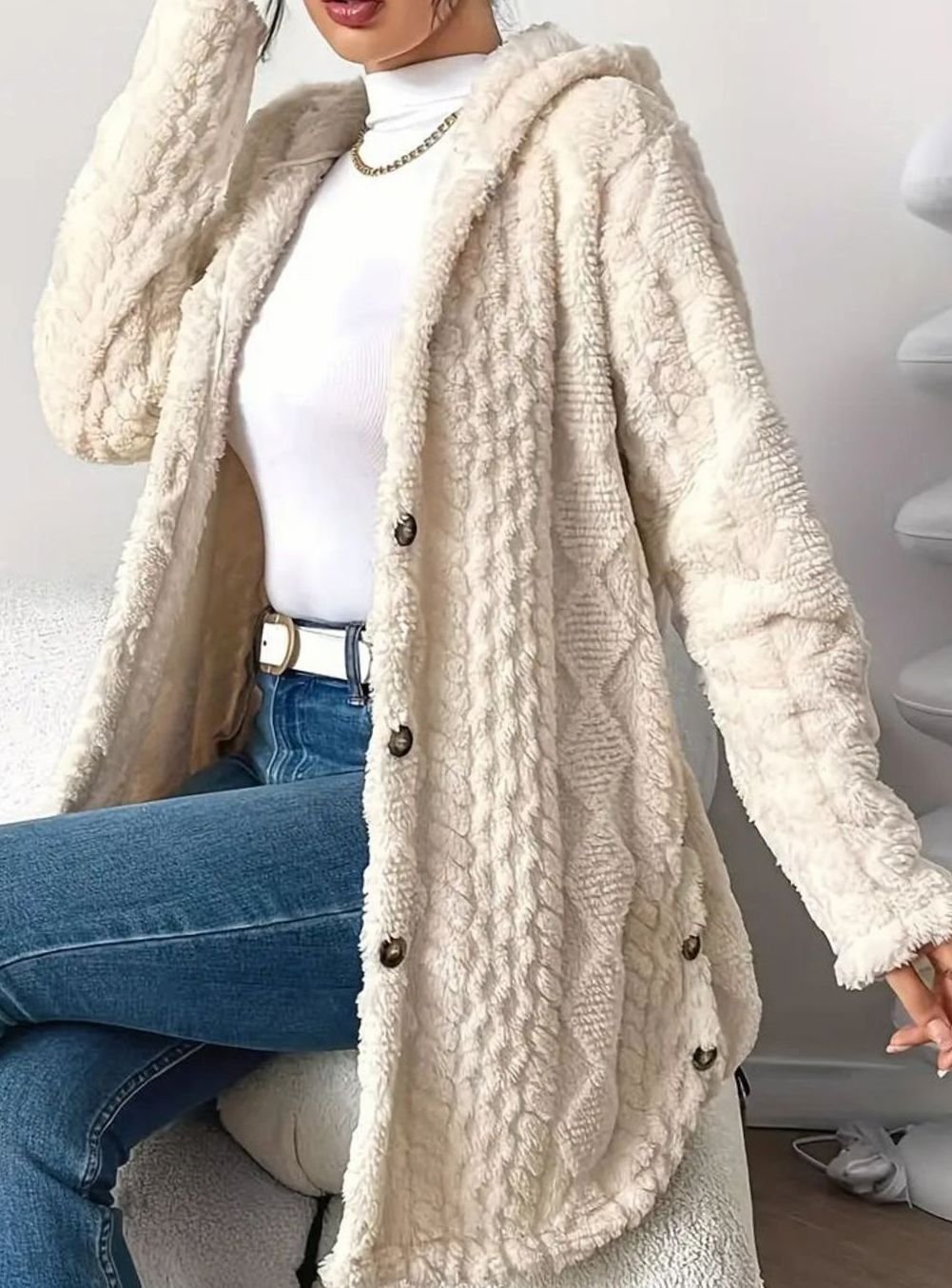 Johanna | Veste en peluche pour femmes avec capuche et boutons, mi-longue