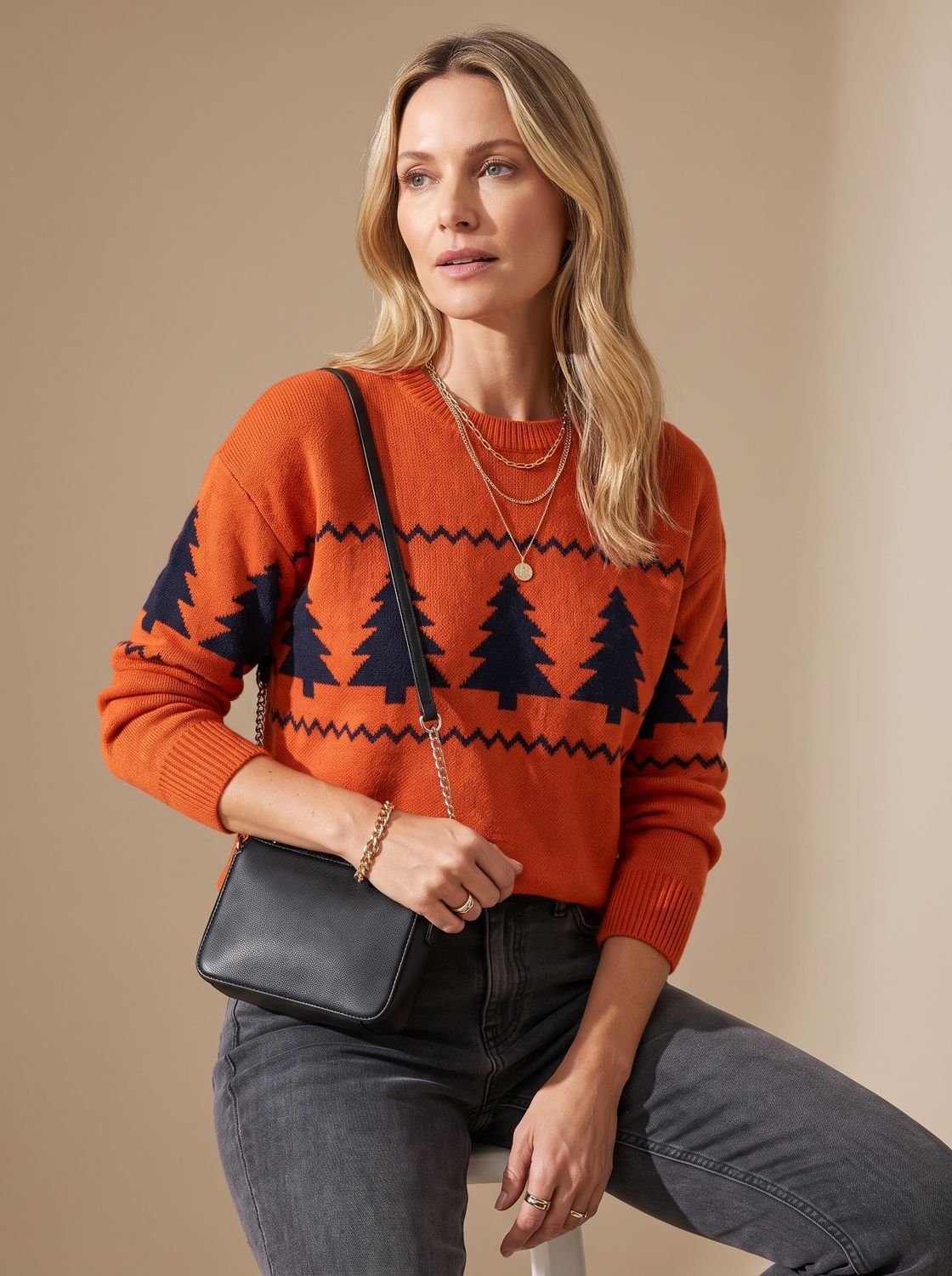 Emilia | Pull en tricot à col rond pour femmes avec motif de sapin de Noël Loose-Fit