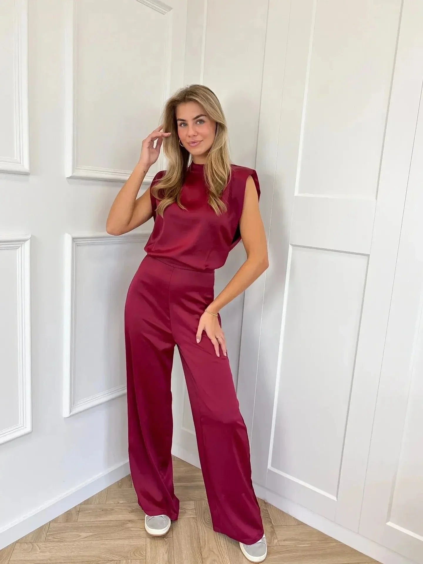 Clara | Combinaison Satin pour Femmes Pantalon Large Sans Manches Élégante