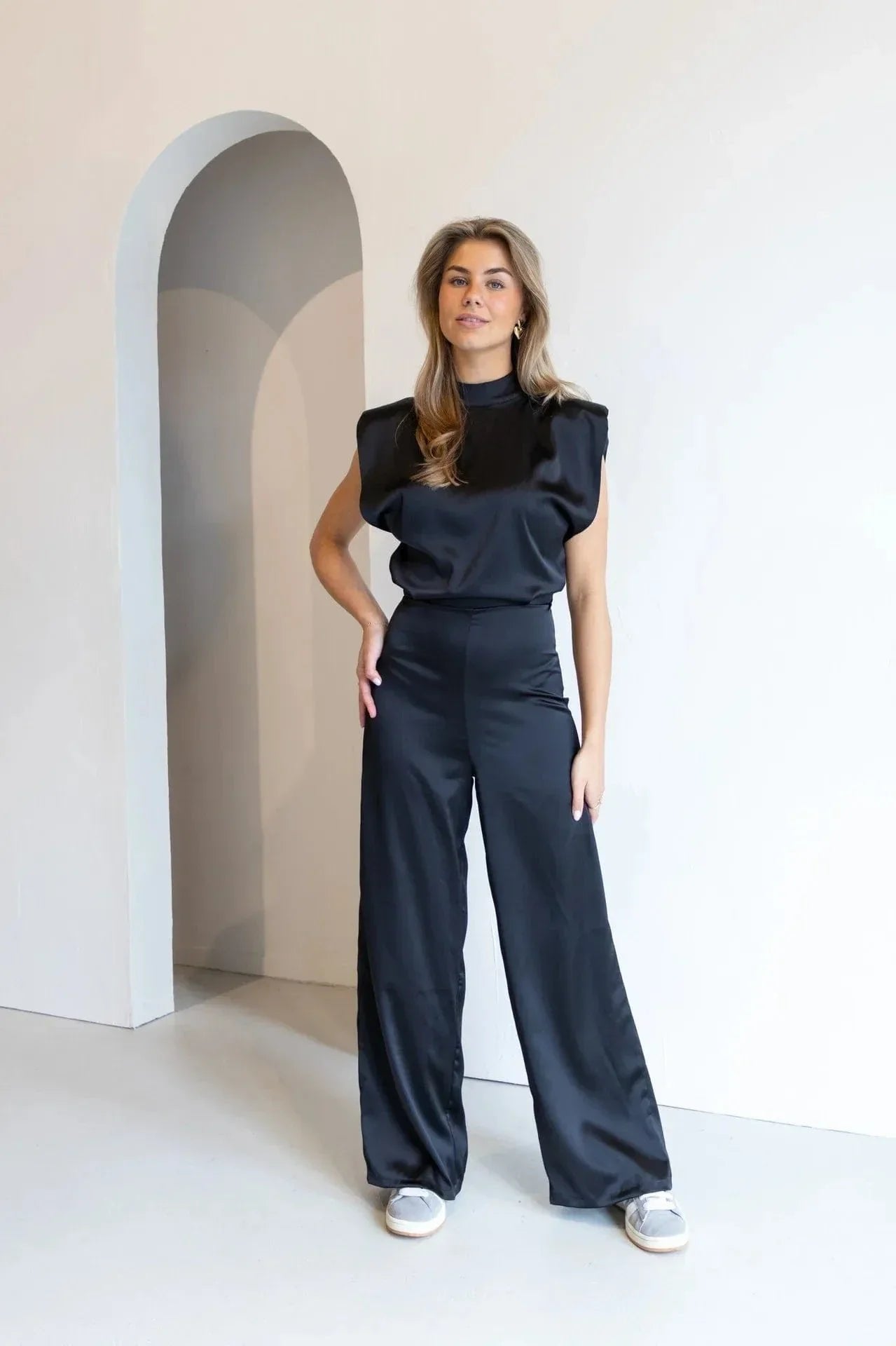 Clara | Combinaison Satin pour Femmes Pantalon Large Sans Manches Élégante