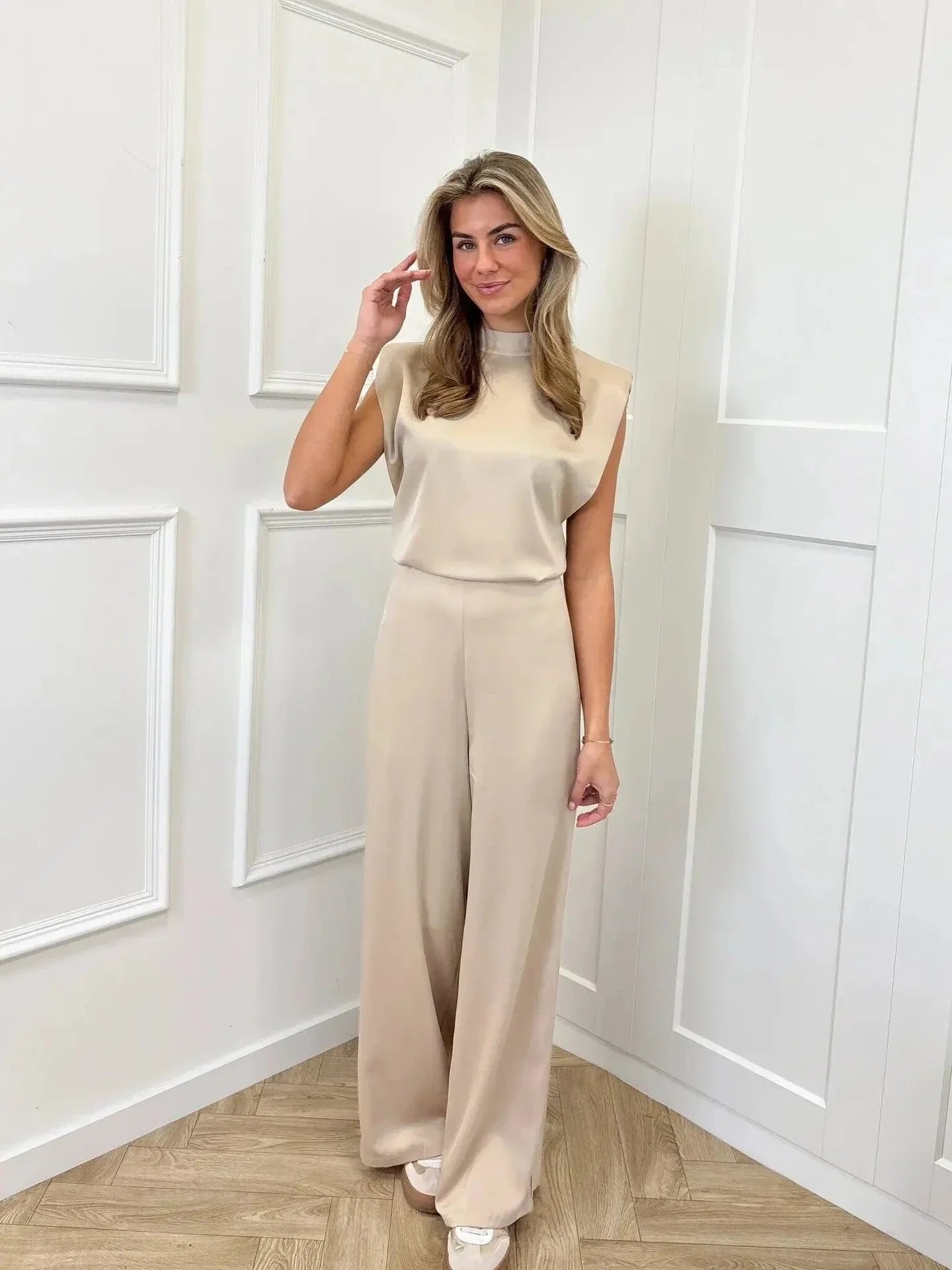Clara | Combinaison Satin pour Femmes Pantalon Large Sans Manches Élégante