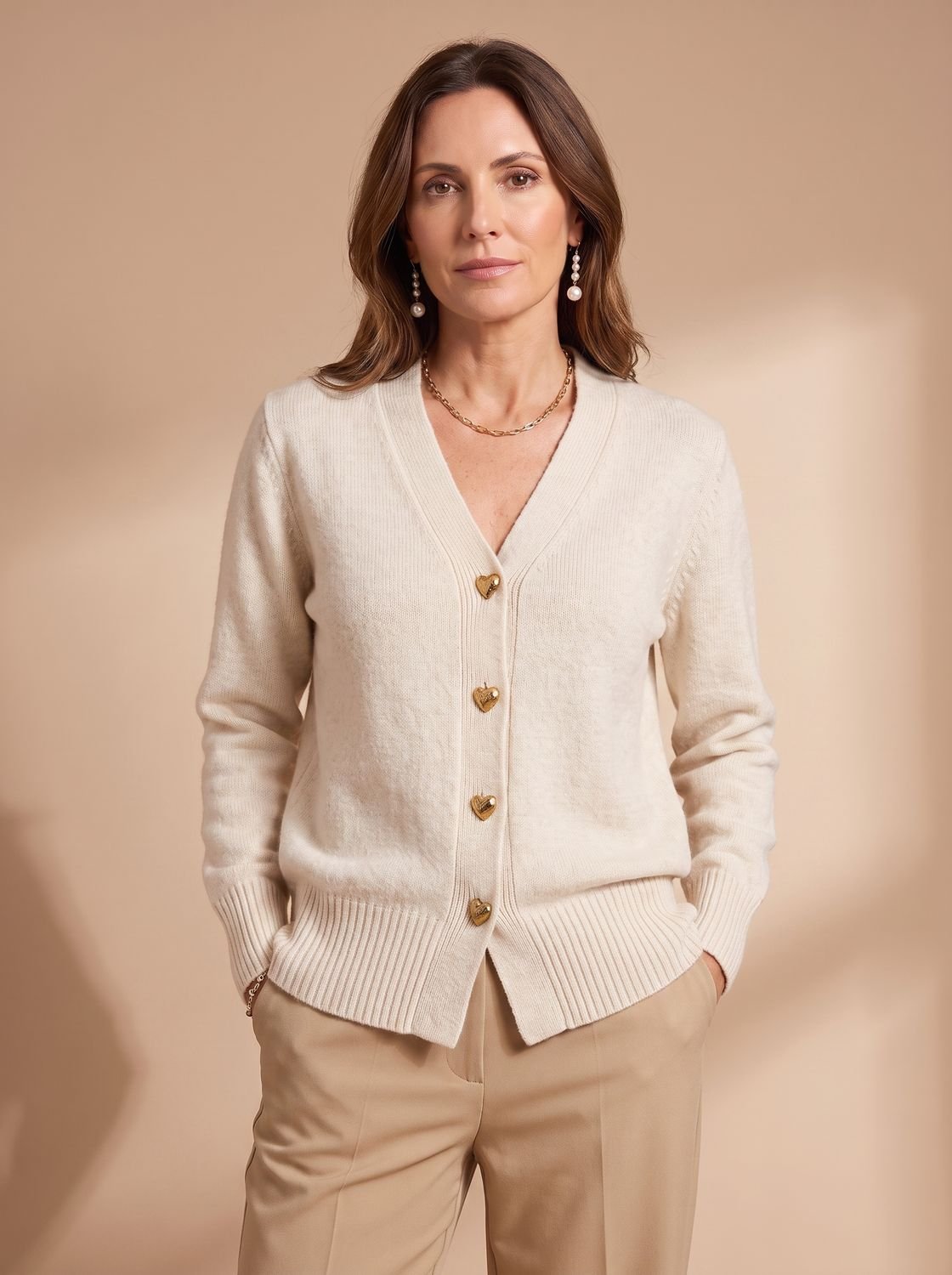 Katharina | Cardigan à col en V pour femmes, manches longues, boutons en forme de cœur dorés