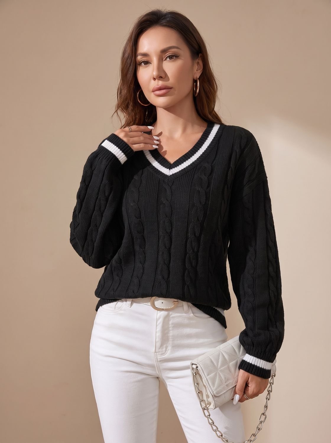 Johanna | Pull en tricot pour femmes avec motif torsadé et col en V à rayures contrastées