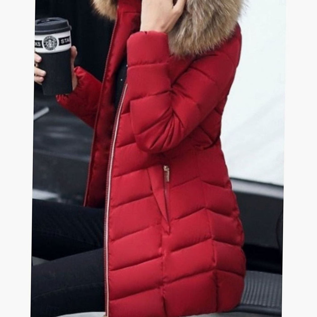 Sophie | Veste matelassée femme ajustée avec capuche en fausse fourrure