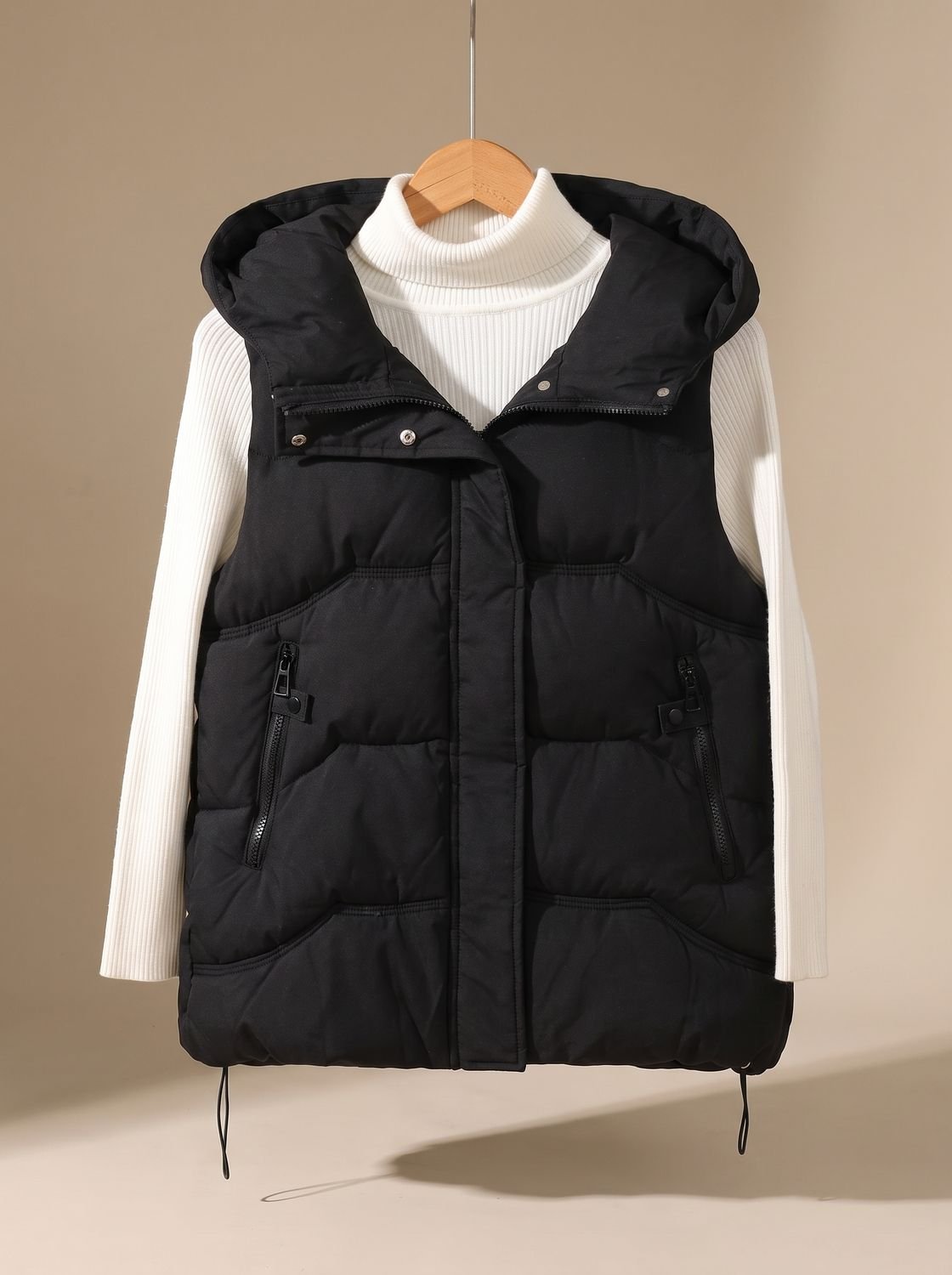 Annika | Gilet matelassé à capuche pour femmes avec poches zippées