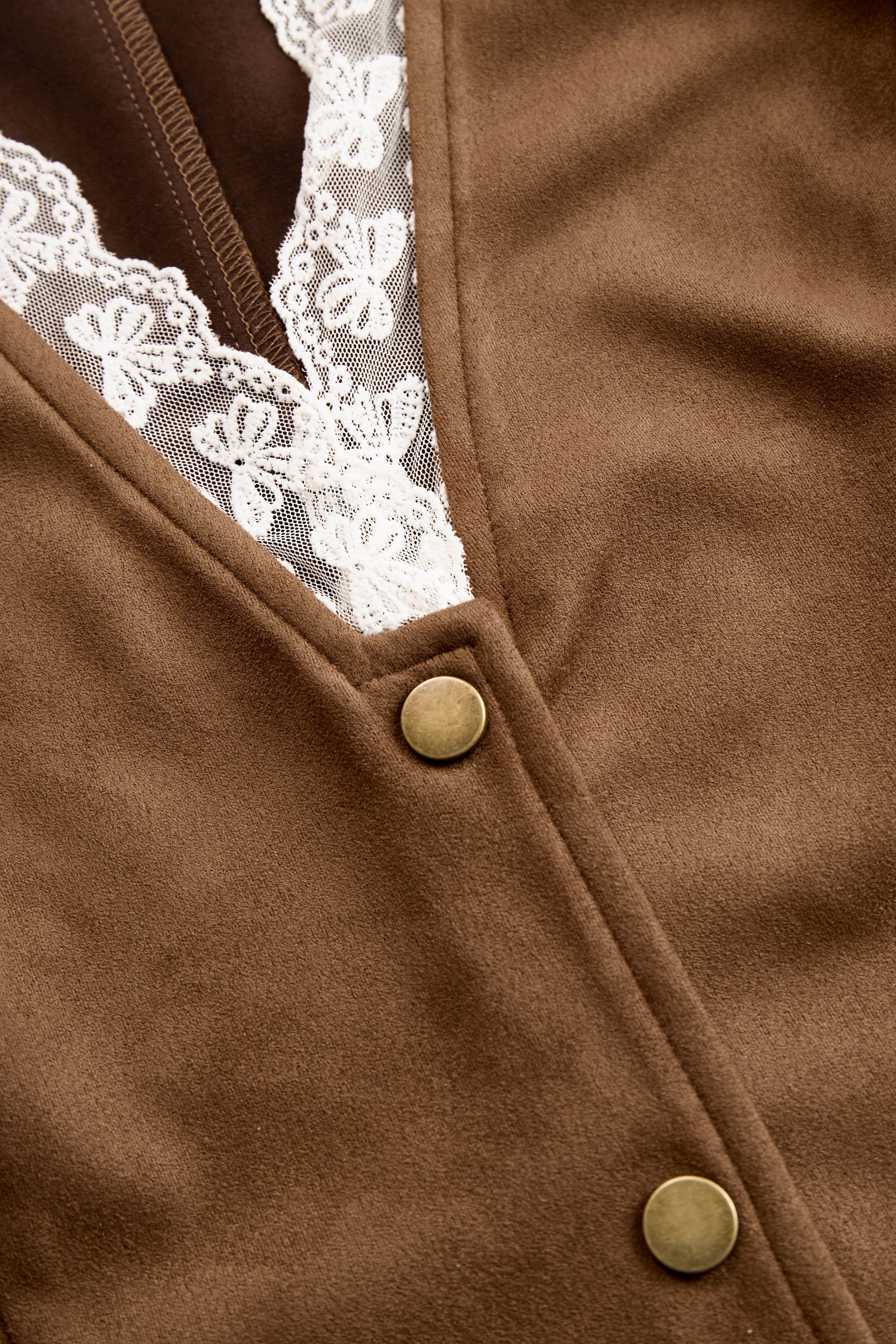 Charlotte | Blouse en dentelle western pour femmes à manches longues cintrée décolleté en V