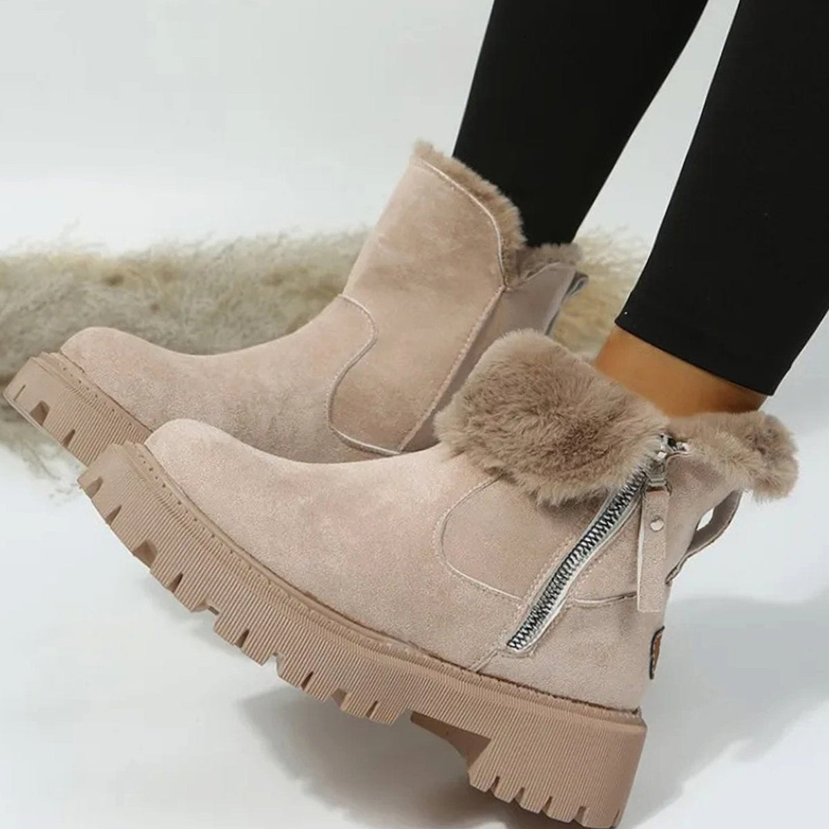 Leonie | Bottes d'hiver pour femmes avec col en fourrure, semelle compensée, fermeture éclair