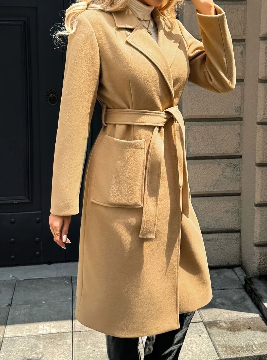 Mia | Manteau en laine pour femmes avec ceinture à nouer Trench-coat longline ajusté