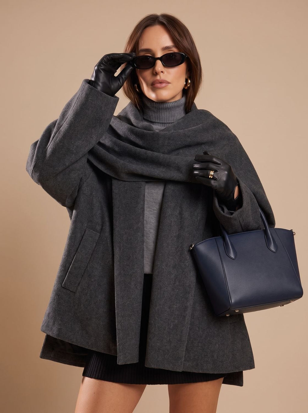 Clara | Manteau en laine pour femmes avec écharpe intégrée, manteau court