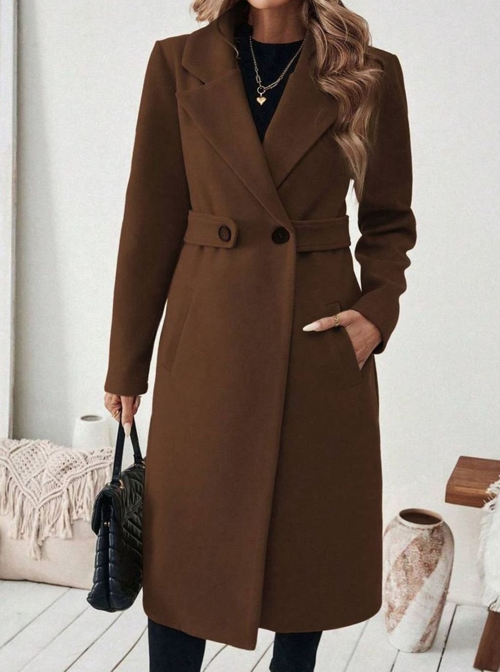 Hannah | Manteau en laine pour femmes avec col à revers et poches à rabat, coupe longue