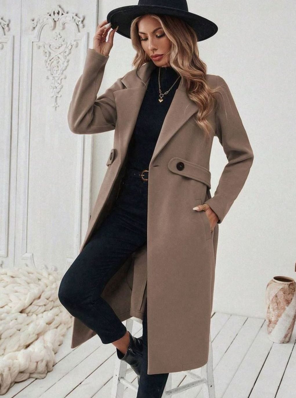 Hannah | Manteau en laine pour femmes avec col à revers et poches à rabat, coupe longue