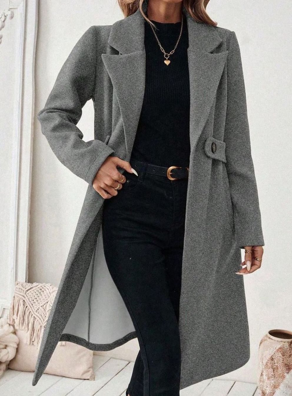 Hannah | Manteau en laine pour femmes avec col à revers et poches à rabat, coupe longue
