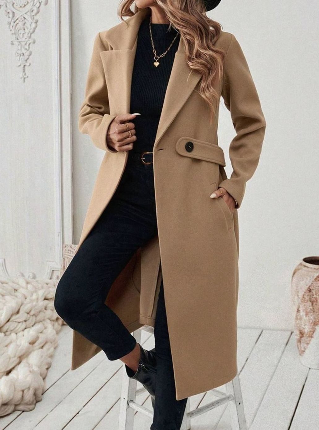 Hannah | Manteau en laine pour femmes avec col à revers et poches à rabat, coupe longue