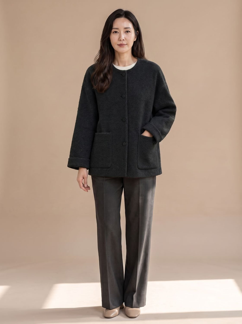 Luisa | Manteau en laine pour femmes, coupe décontractée, veste courte à col rond avec patte de boutonnage