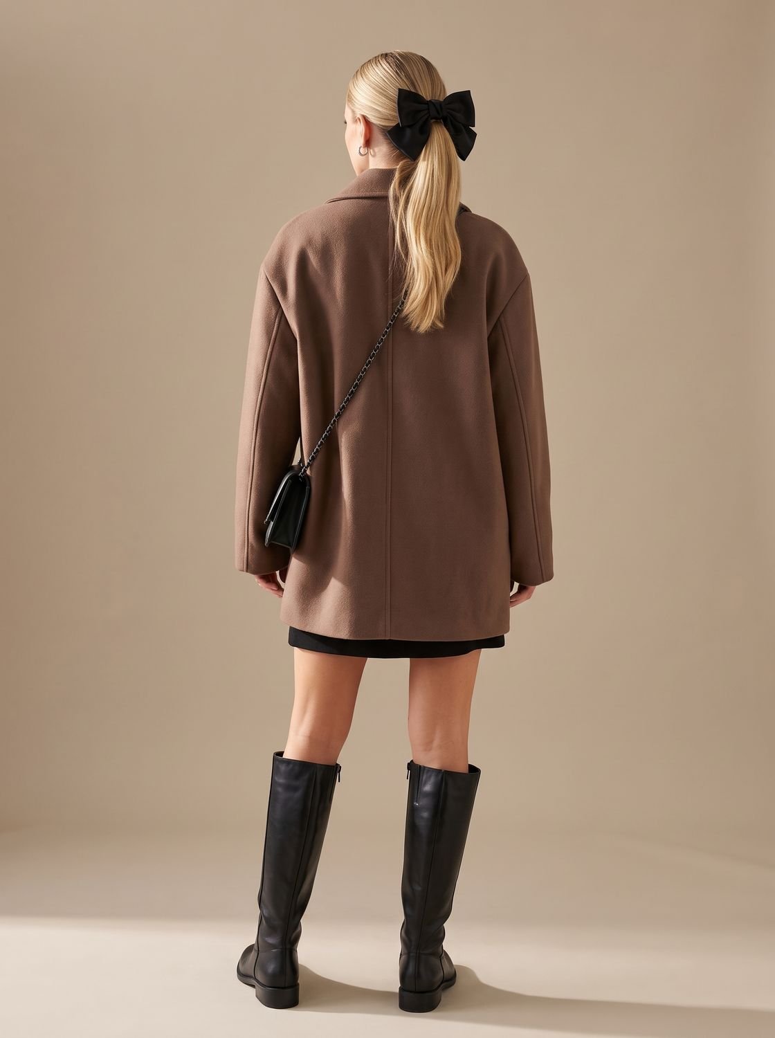 Lena | Manteau en laine pour femmes à double boutonnage, coupe oversized, manteau court avec revers