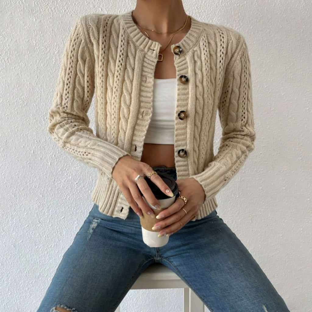 Mia | Gilet en tricot à motif torsadé pour femmes avec boutonnière et col rond