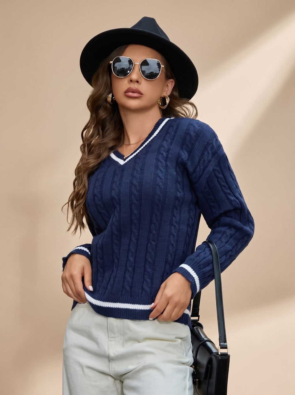 Mia | Pull pour femmes en V avec motif torsadé et détails rayés
