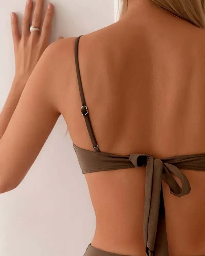 Luisa | Ensemble de bikini deux pièces bandeau pour femmes avec accents métalliques