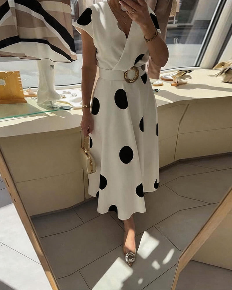 Robe Cintrée à Pois avec Décolleté en V