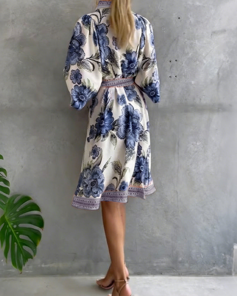 Robe imprimée à col notch et manches en lanterne