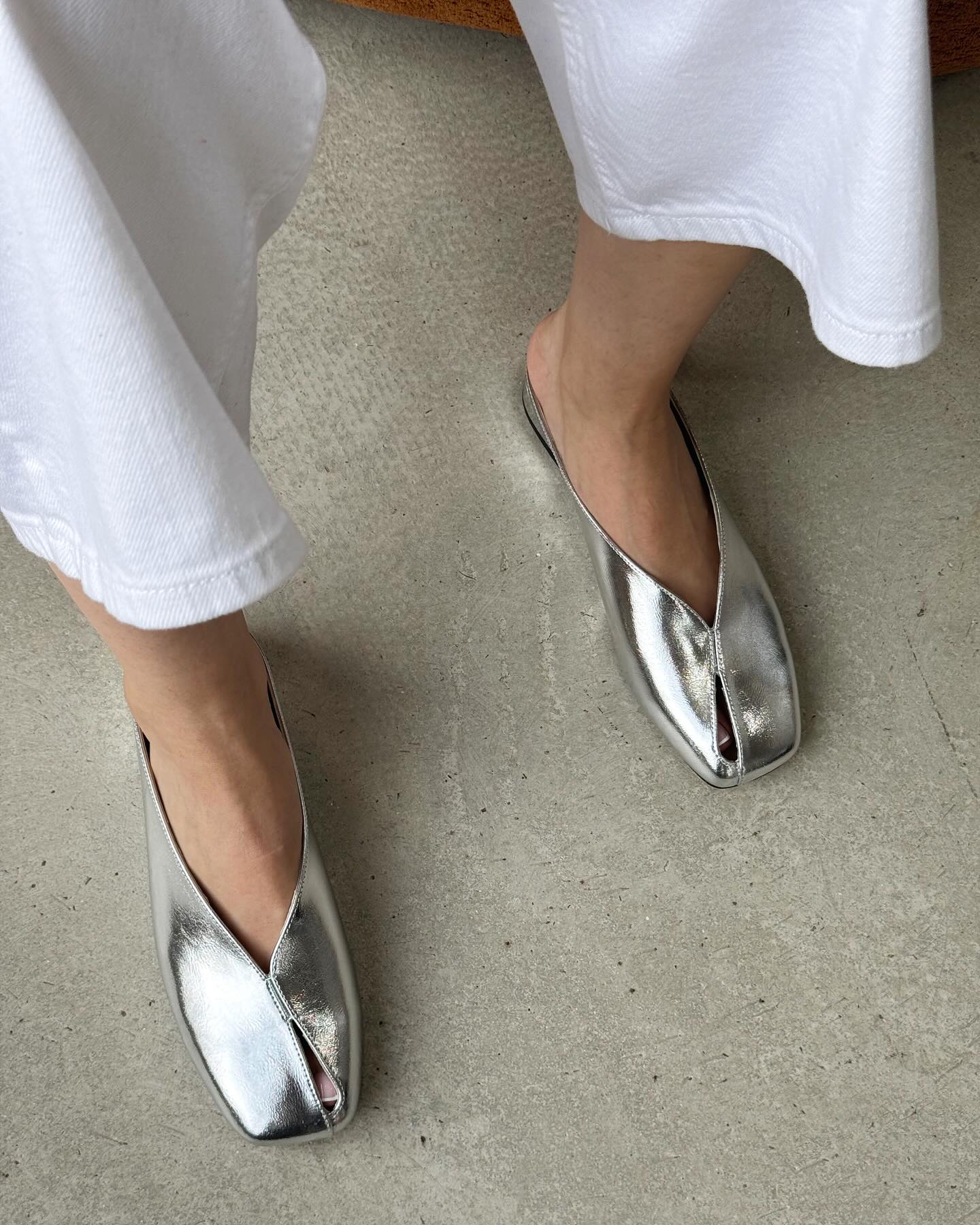 Jemeline | Sandales modernes pour femmes en look métallique