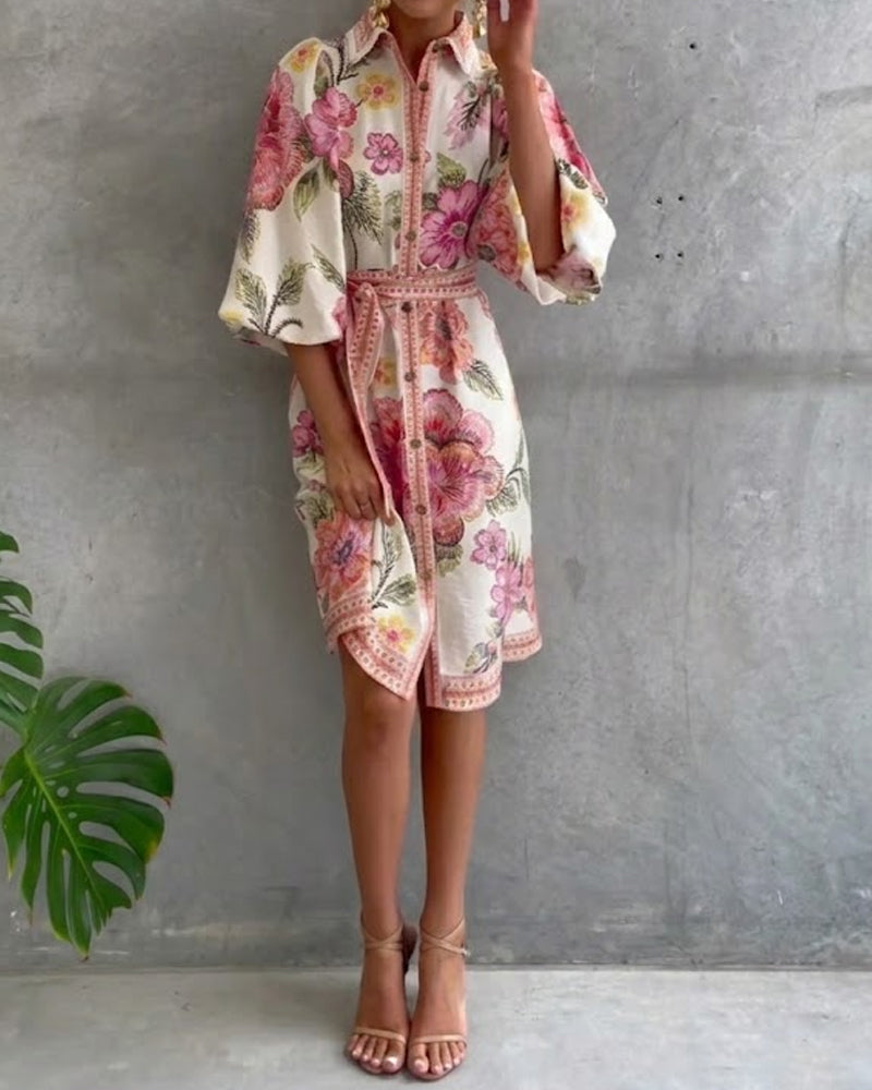 Robe imprimée à col notch et manches en lanterne