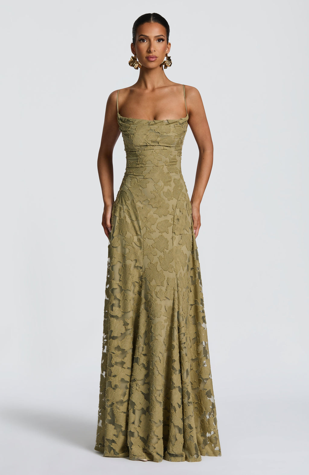 Robe maxi pour femmes avec détail à lacets
