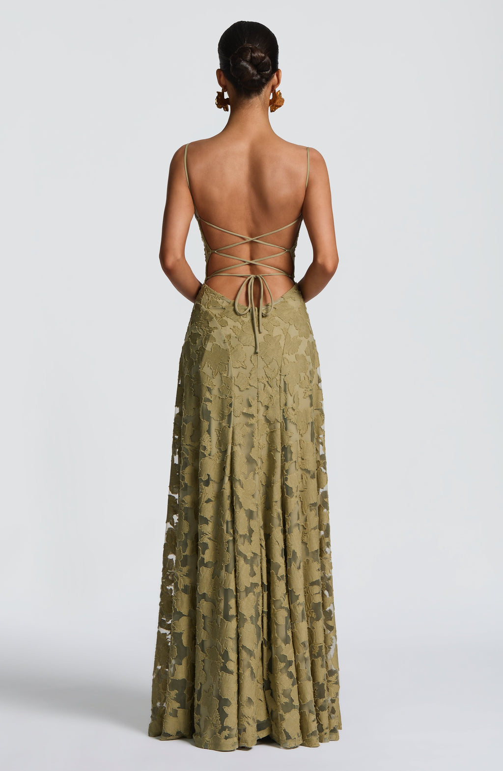 Robe maxi pour femmes avec détail à lacets