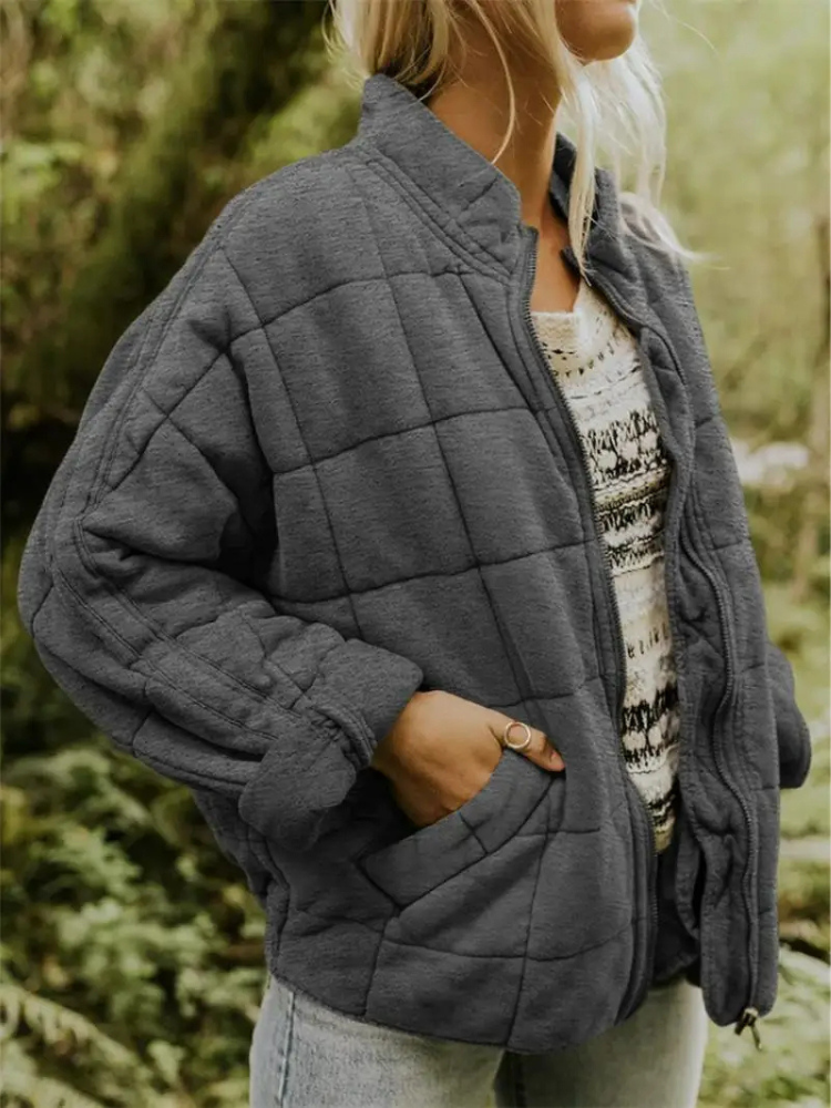 Veste matelassée femme zippée avec poches pratiques et coupe décontractée