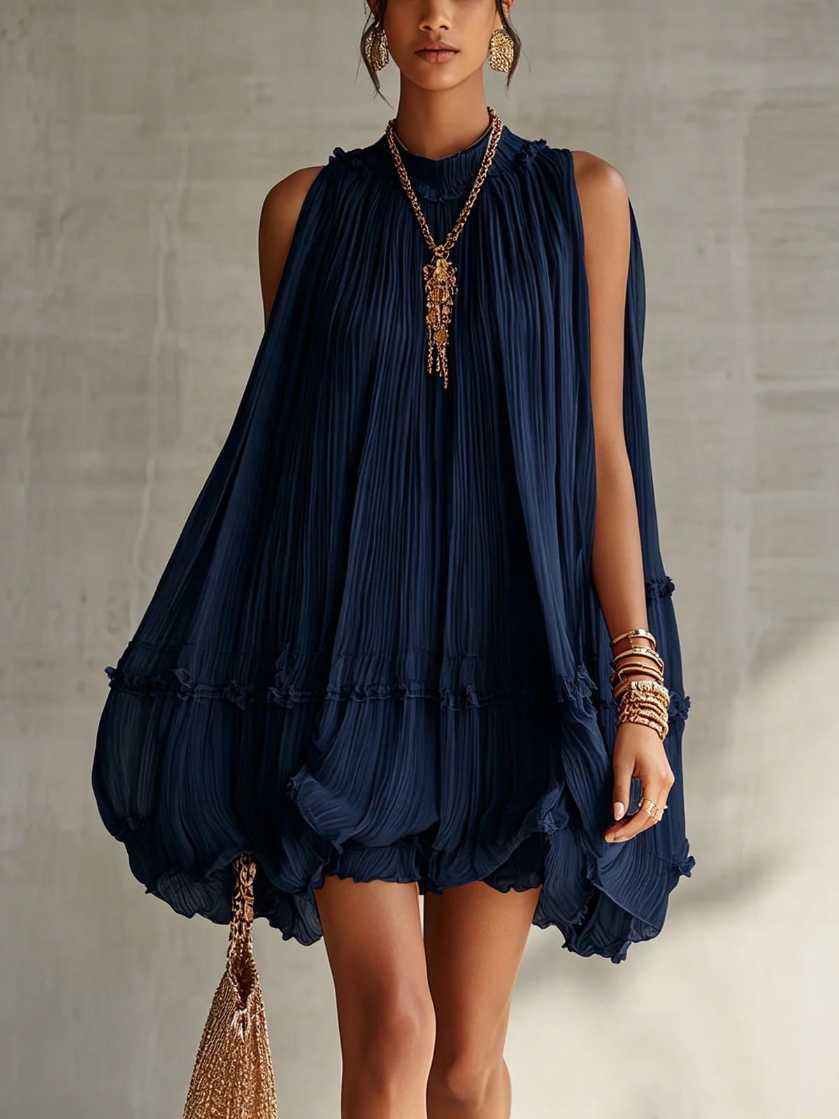 Robe mini à col rond pour femmes avec volants