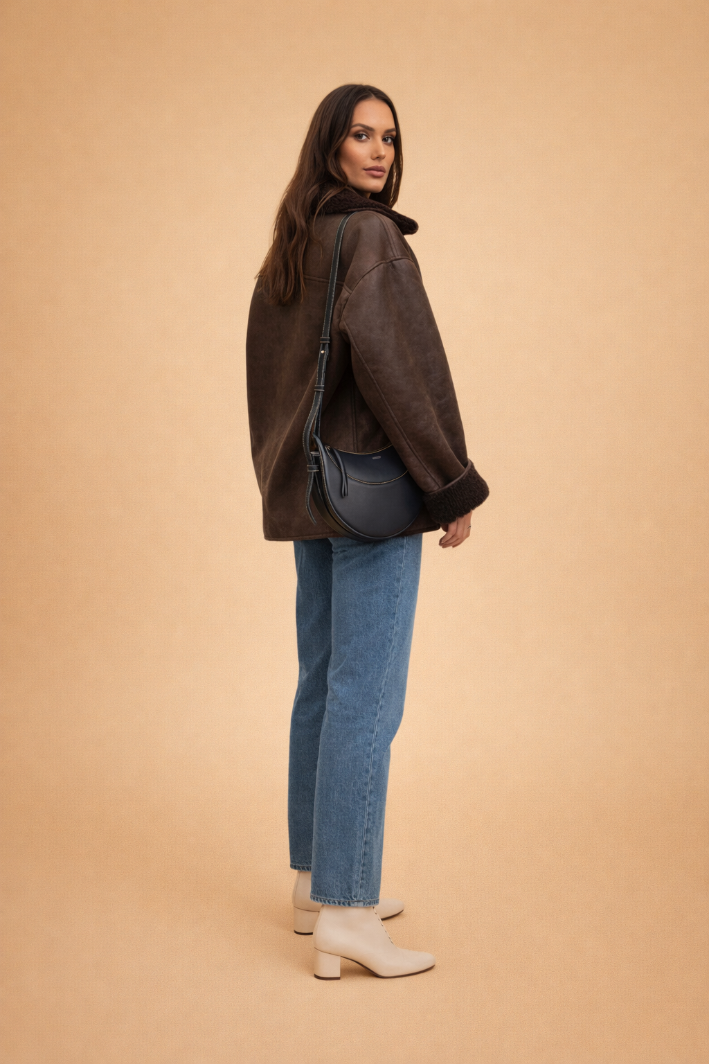 Veste en Fleece Courte pour Femmes avec Grand Col - Texture Polaire Douce
