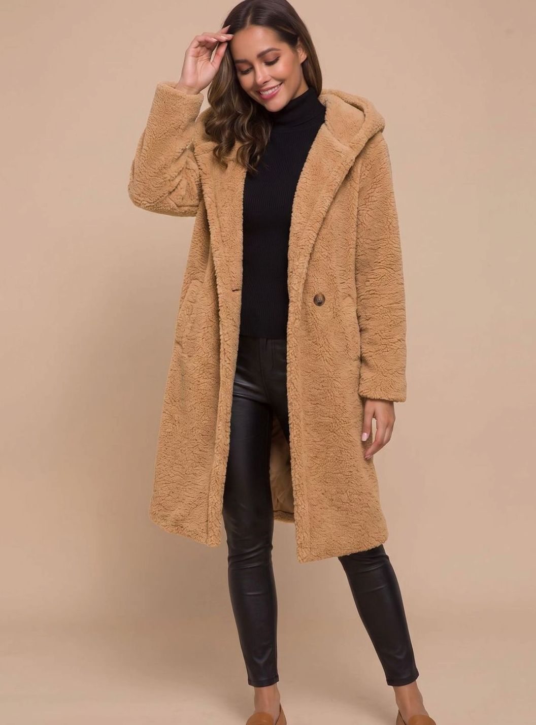 Mia | Manteau en fausse fourrure pour femmes, long et moelleux