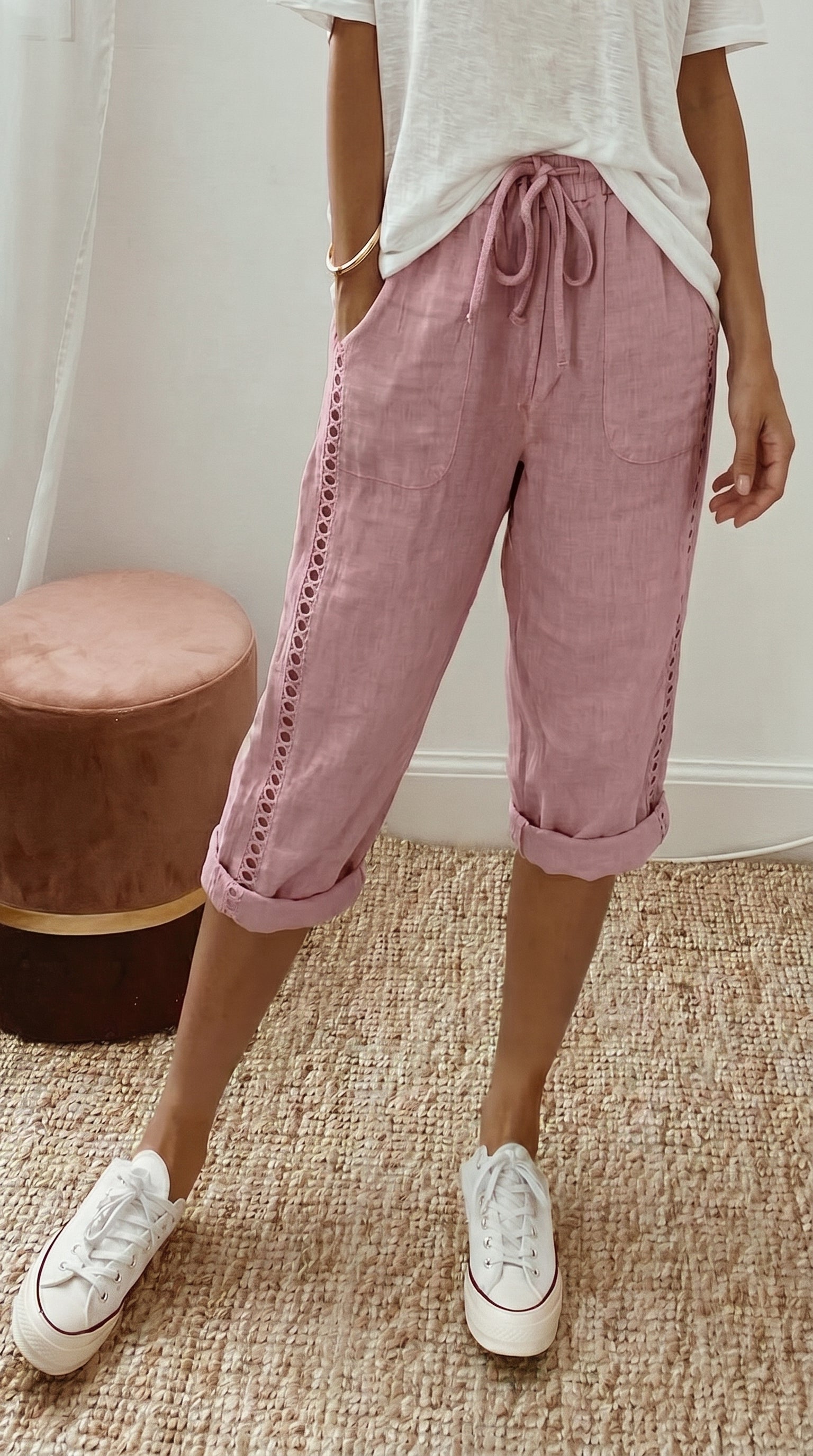 Mariele | Pantalon Capri Femme Aéré avec Détail en Dentelle