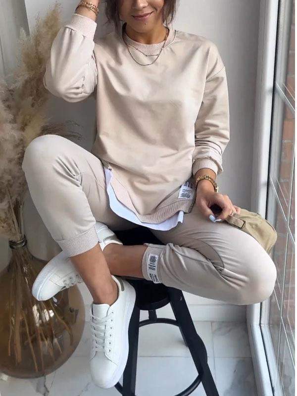 Superbe ensemble de sweat avec un pull oversized tendance et un pantalon confortable