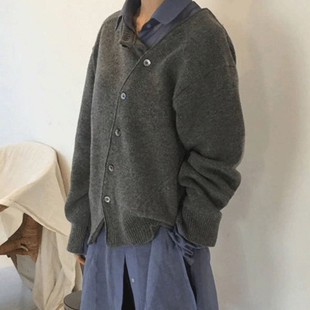 Cardigan Dames Oversized Tricoté avec Fermeture à Boutons Asymétrique