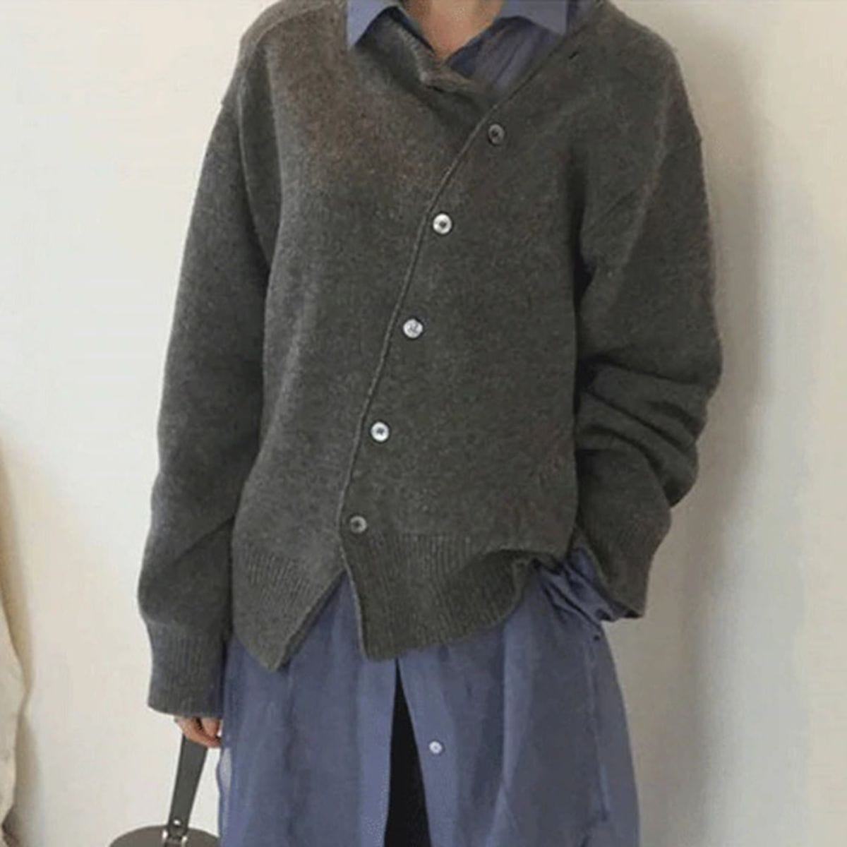 Cardigan Dames Oversized Tricoté avec Fermeture à Boutons Asymétrique
