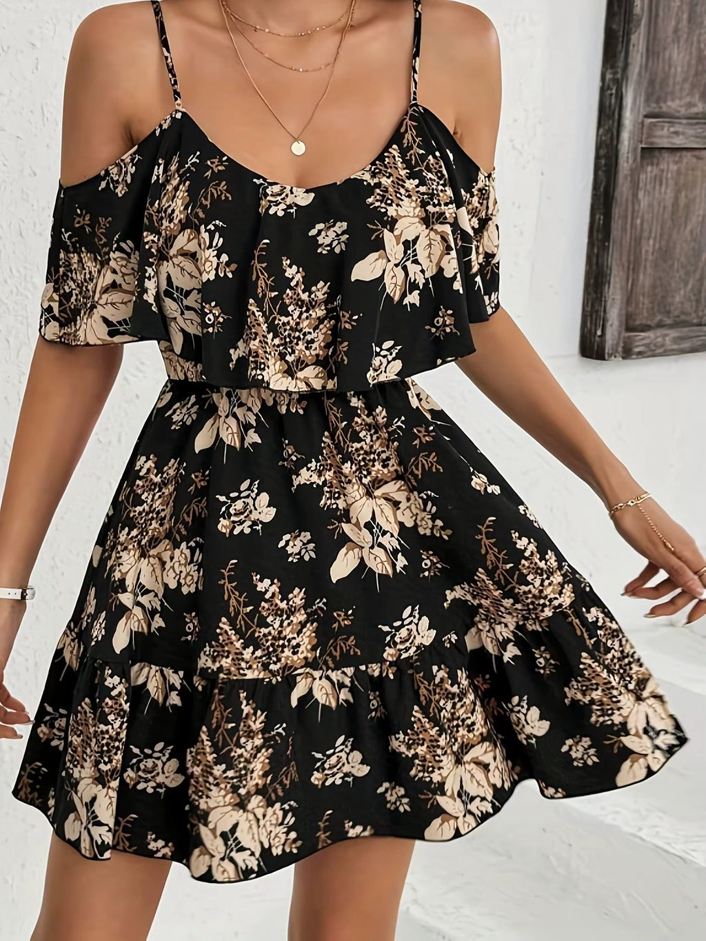 Abigaile | Robe Mince Féminine avec Bretelles Spaghetti