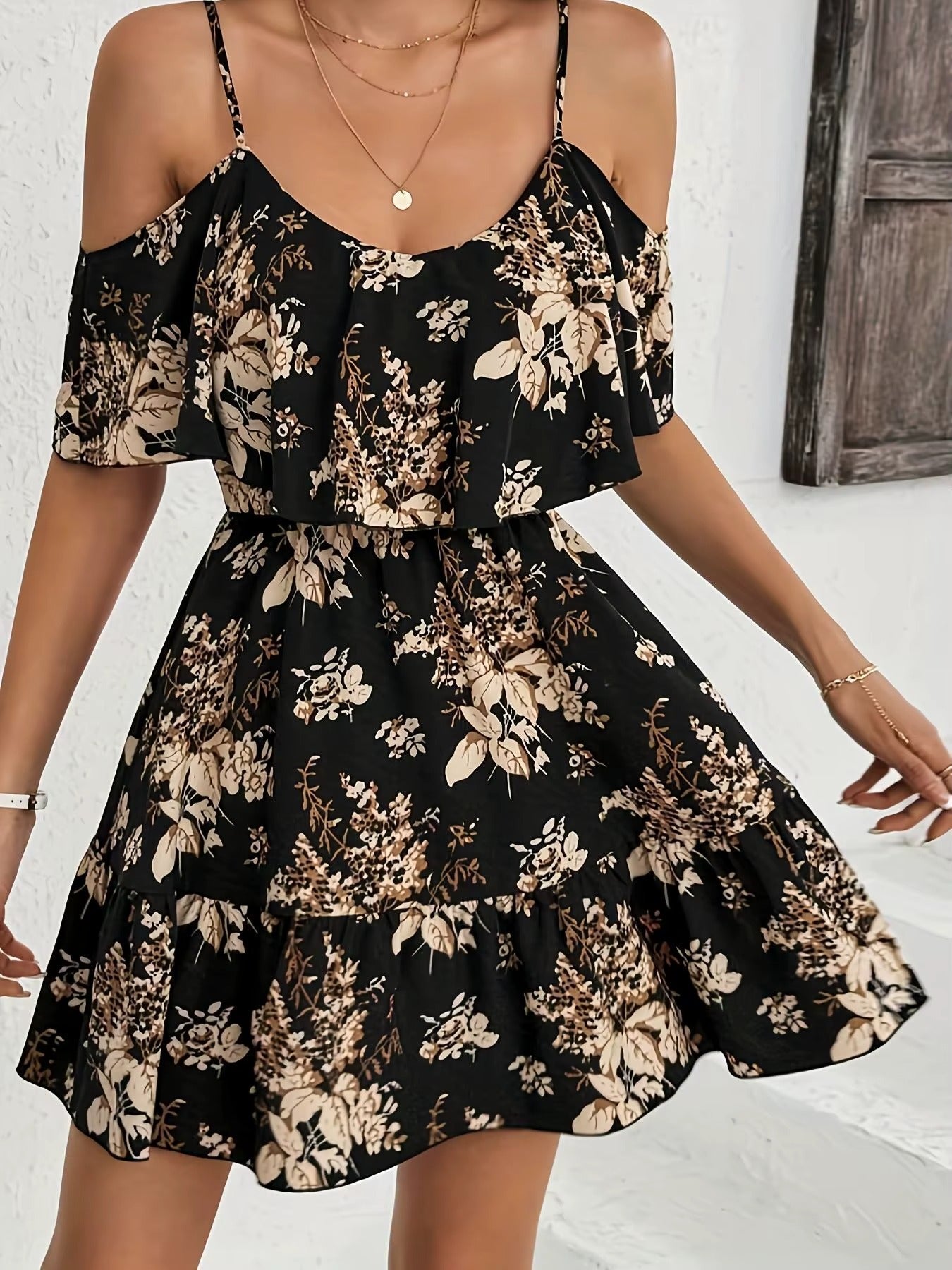 Abigaile | Robe Mince Féminine avec Bretelles Spaghetti
