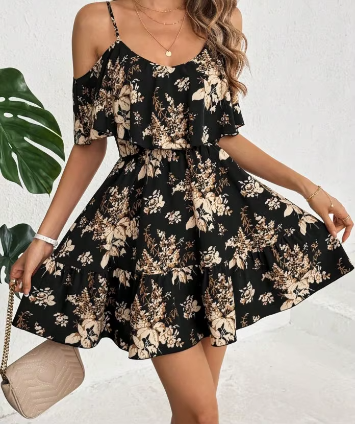 Abigaile | Robe Mince Féminine avec Bretelles Spaghetti