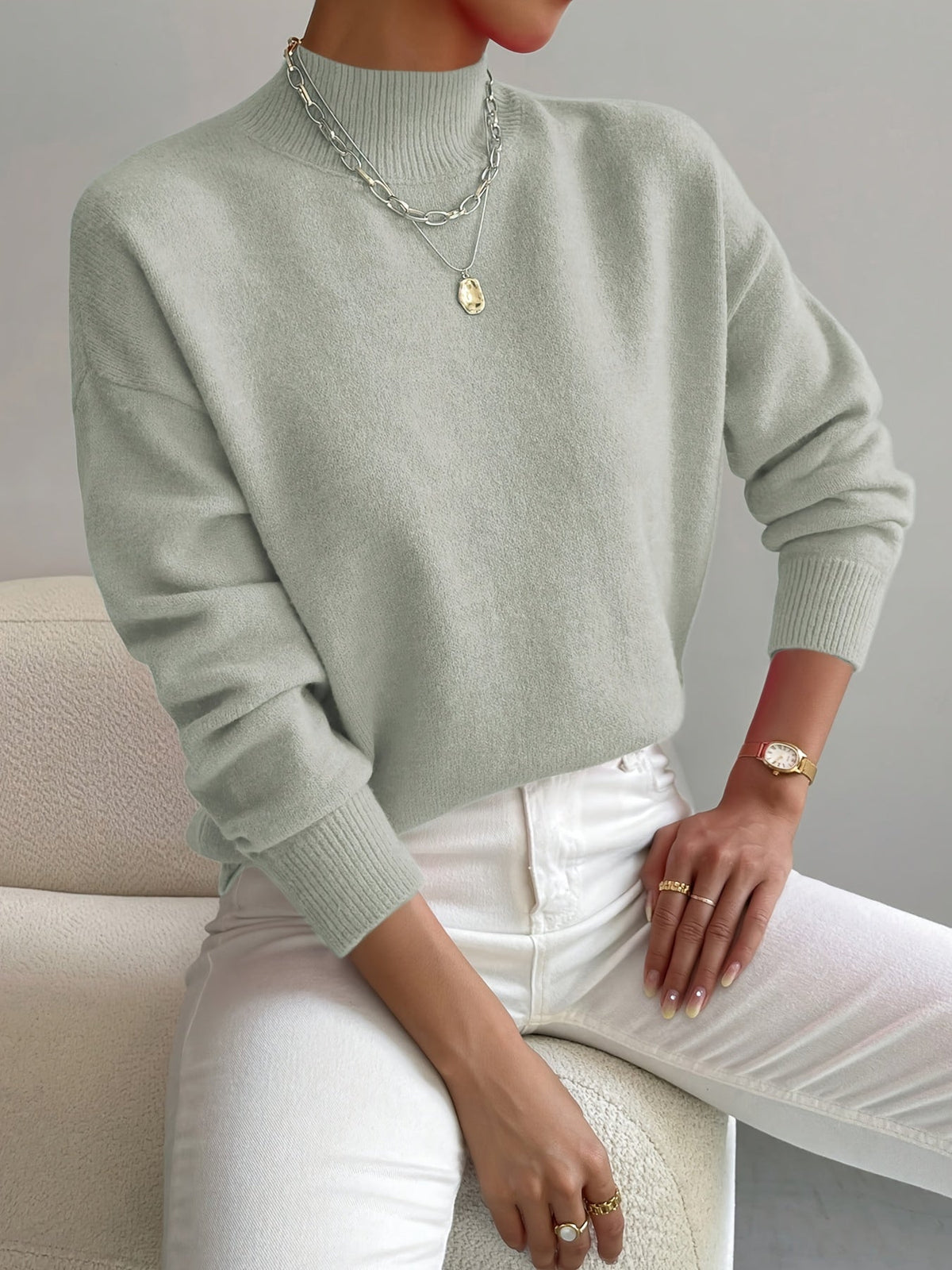 Pull élégant avec découpe ronde – Un indispensable pour le quotidien