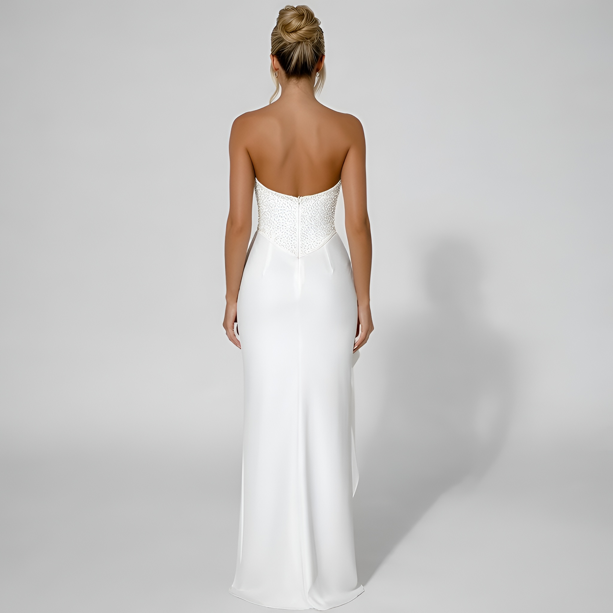Emily - Élégante robe corset brodée de perles