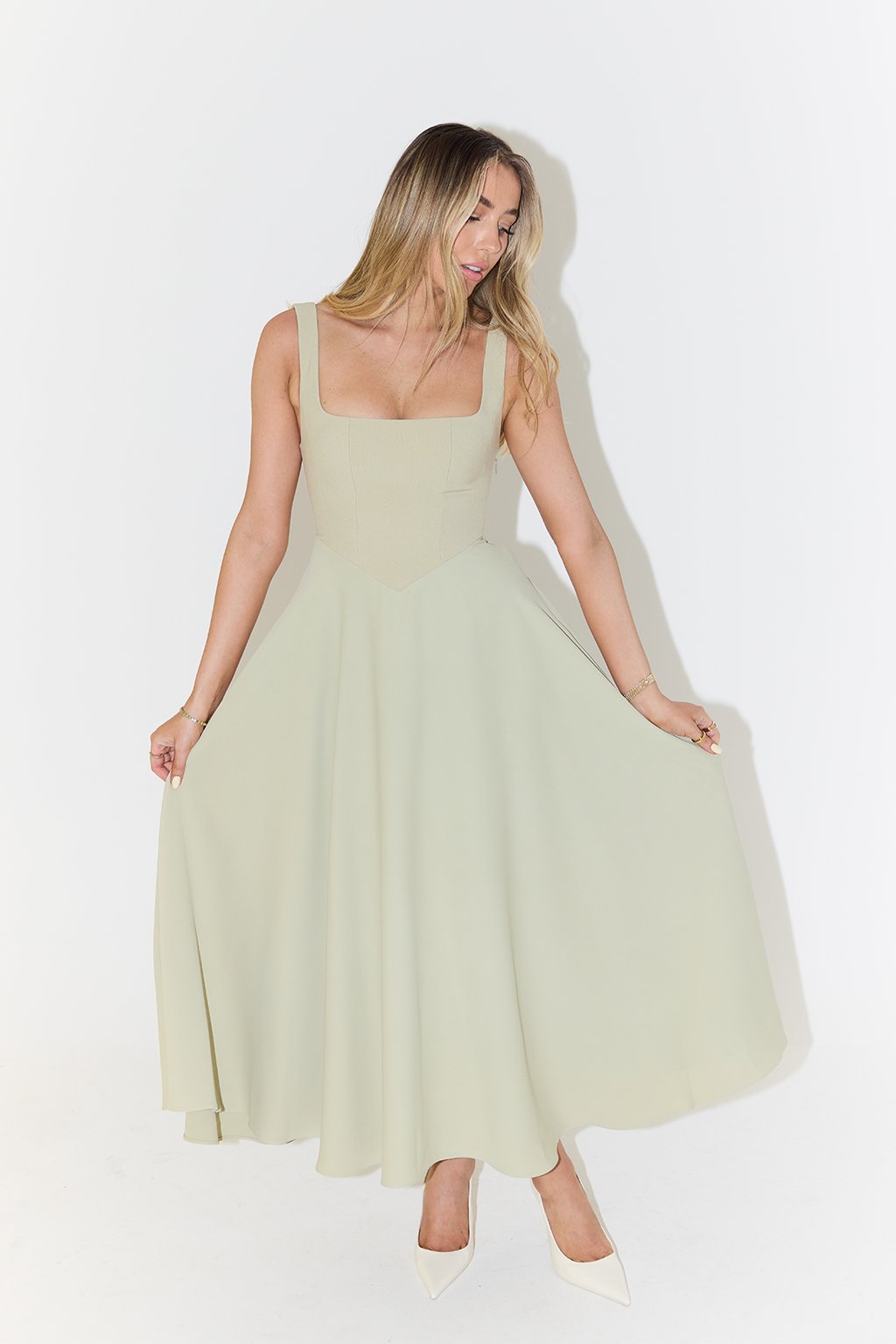Pénélope | Robe Midi Décolleté Carré A-Ligne Sans Manches