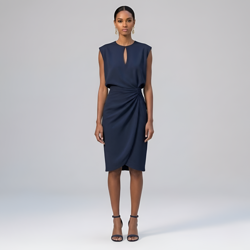 Naomi - Robe midi chic froncée avec encolure en trou de serrure