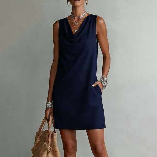 Kelena | Robe sans manches avec décolleté en cascade et poches